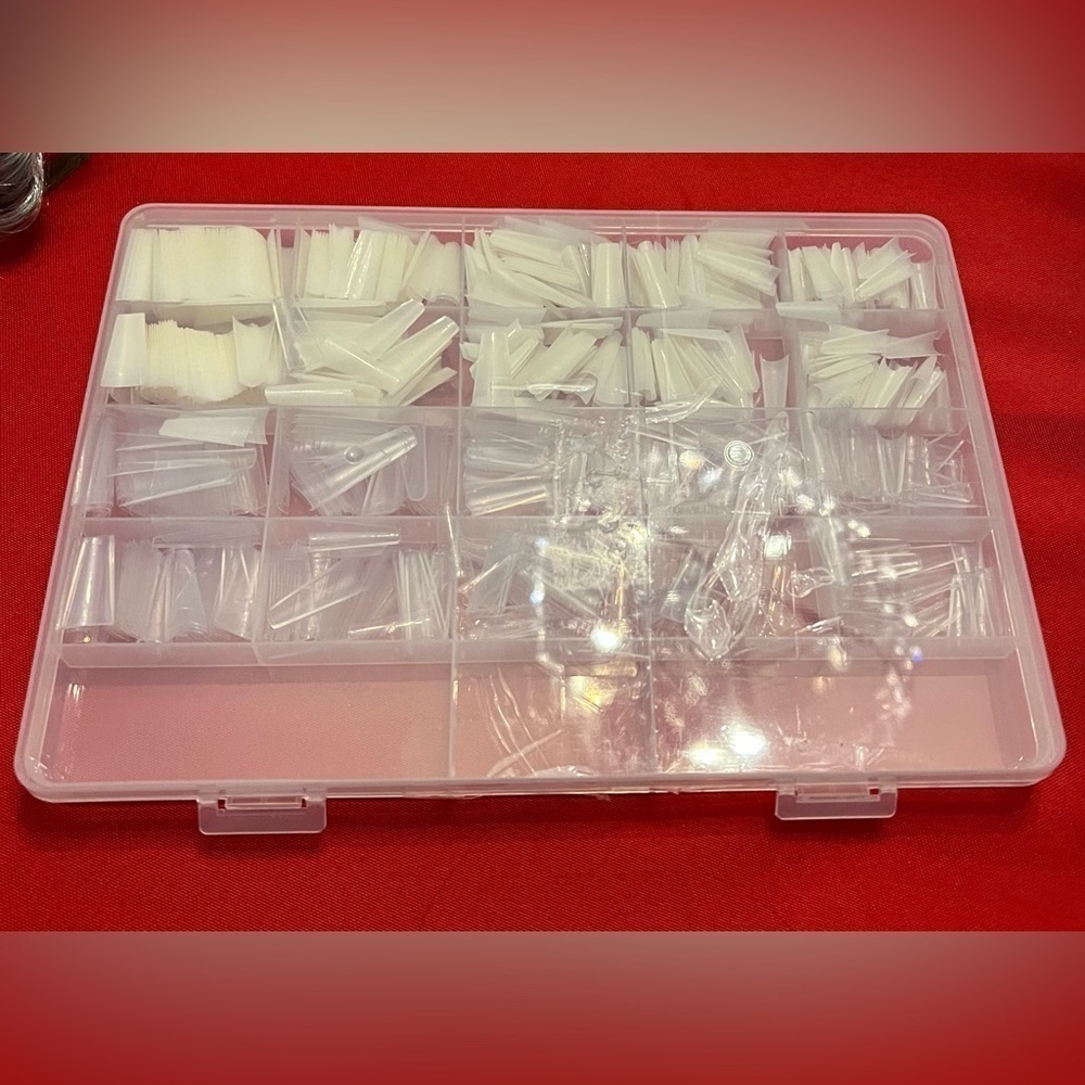 Stiletto Clear Nail Tips NWOT